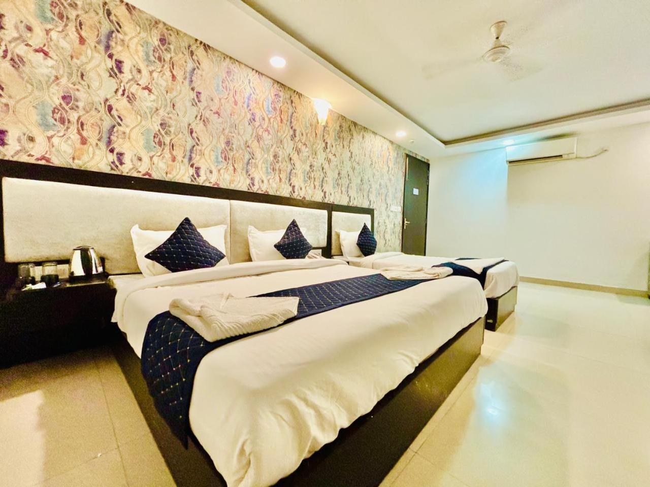 The Bellwood Suites Near Igi Airport 新德里 外观 照片
